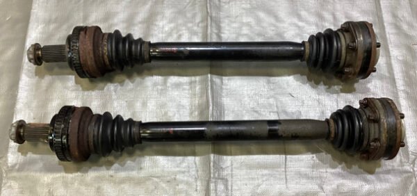 2001-2006 E46 BMW M3 Rear CV Axles / Half Shafts / Pair *DAMAGE* / 95K M3018