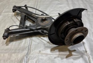 1997-2002 BMW Z3 Roadster Coupe Driver Rear Trailing Arm / Hub Assembly / 101K Z3038