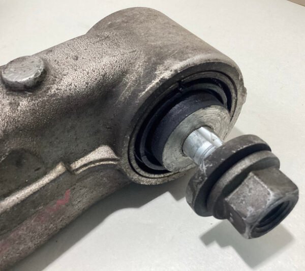 2006-2010 BMW M6 OEM Passenger Side Rear Lower Control Arm / M6005