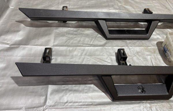 2020-2024 Jeep Gladiator JT Black Widow Aftermarket Side Steps / Rock Rails / Pair / USED / JT003