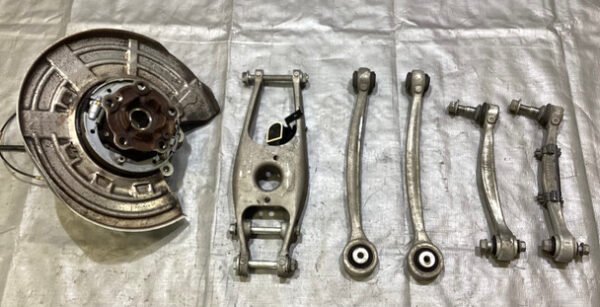 2015-2020 F80 F82 F87 BMW M2 M3 M4 Driver Rear Knee Spindle Hub w/ Control Arms / 34K B2008